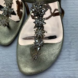 BADGLEY  MISCHCKA SLING BACK GOLD SANDALS